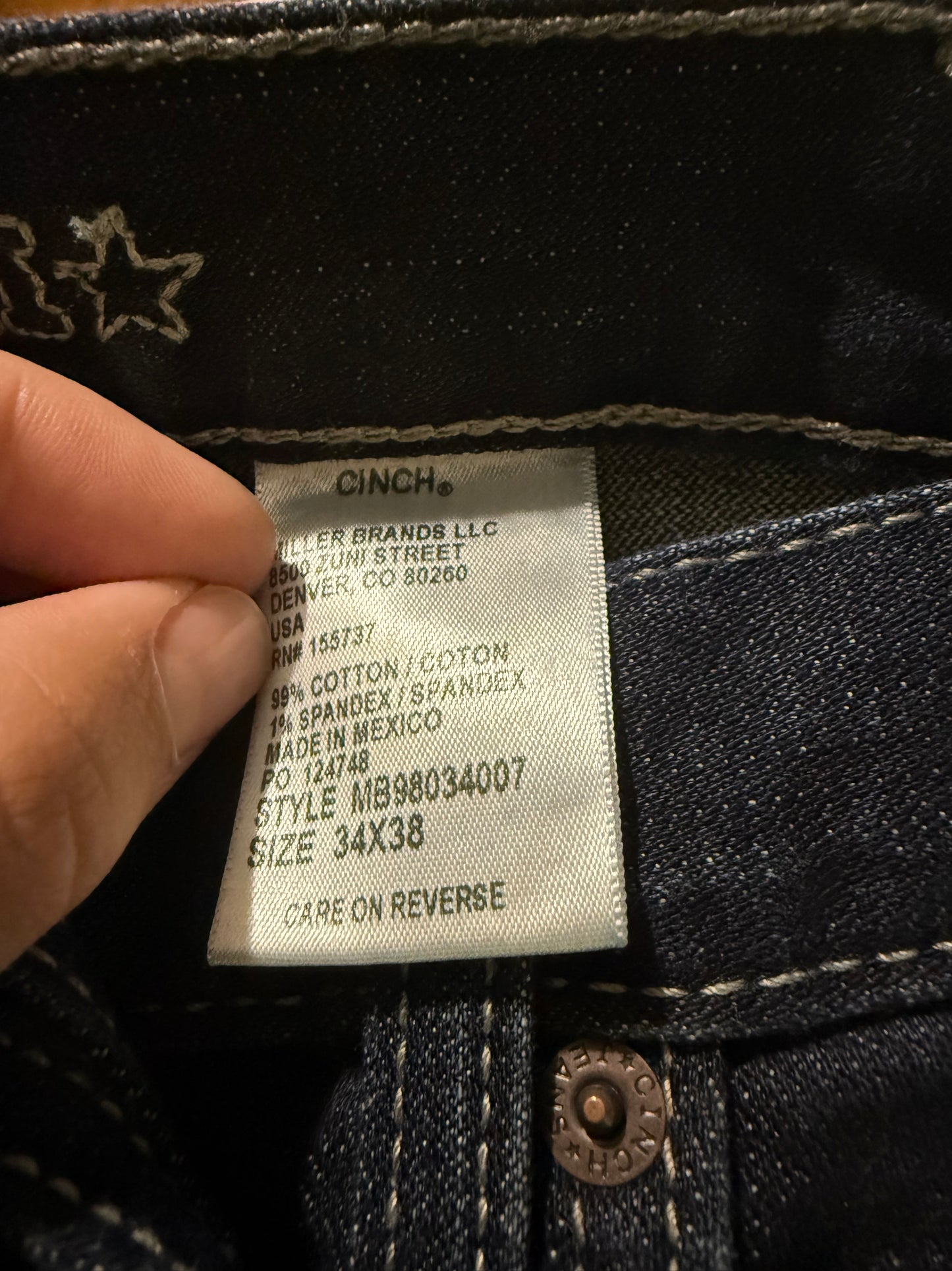 Worn once- Men’s Arena flex silver Labels